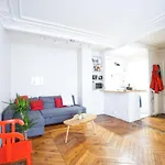 Design Apartment Near Montmartre