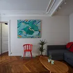 Design Apartment Near Montmartre