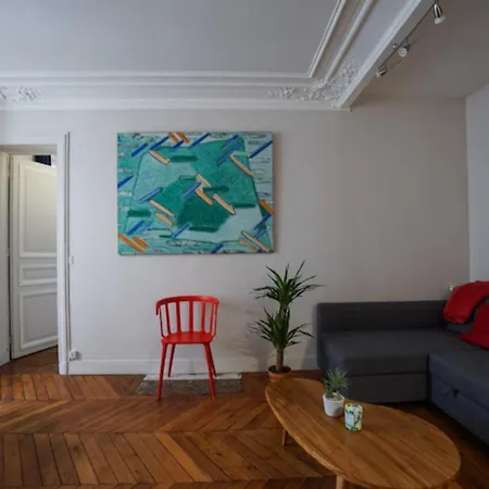 Design Near Montmartre Apartment