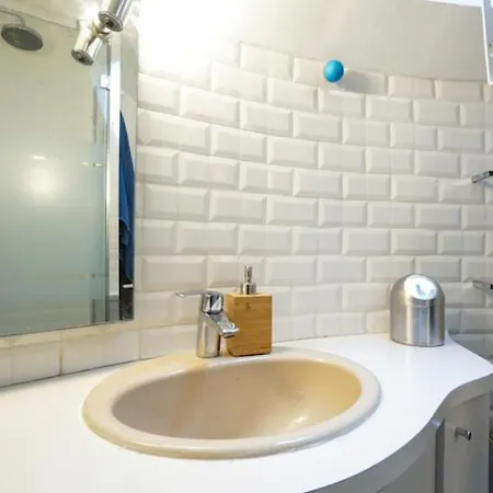 Design Near Montmartre Apartment *